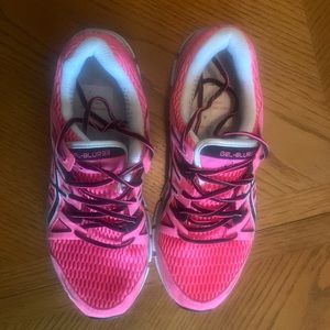 ASICS shoes Sz 9 EUC